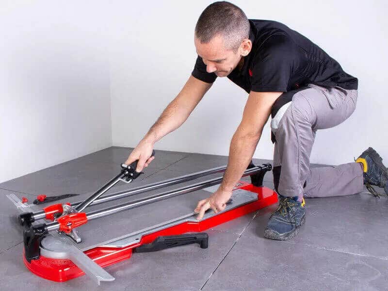 Jakie kółko tnące do gresu wybrać, aby uniknąć problemów z cięciem?