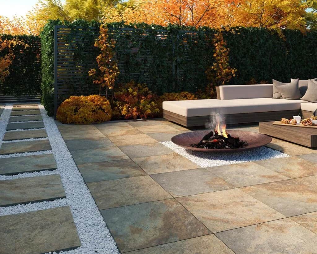 Czy gres szkliwiony jest śliski? Poznaj ryzyko i bezpieczne opcje