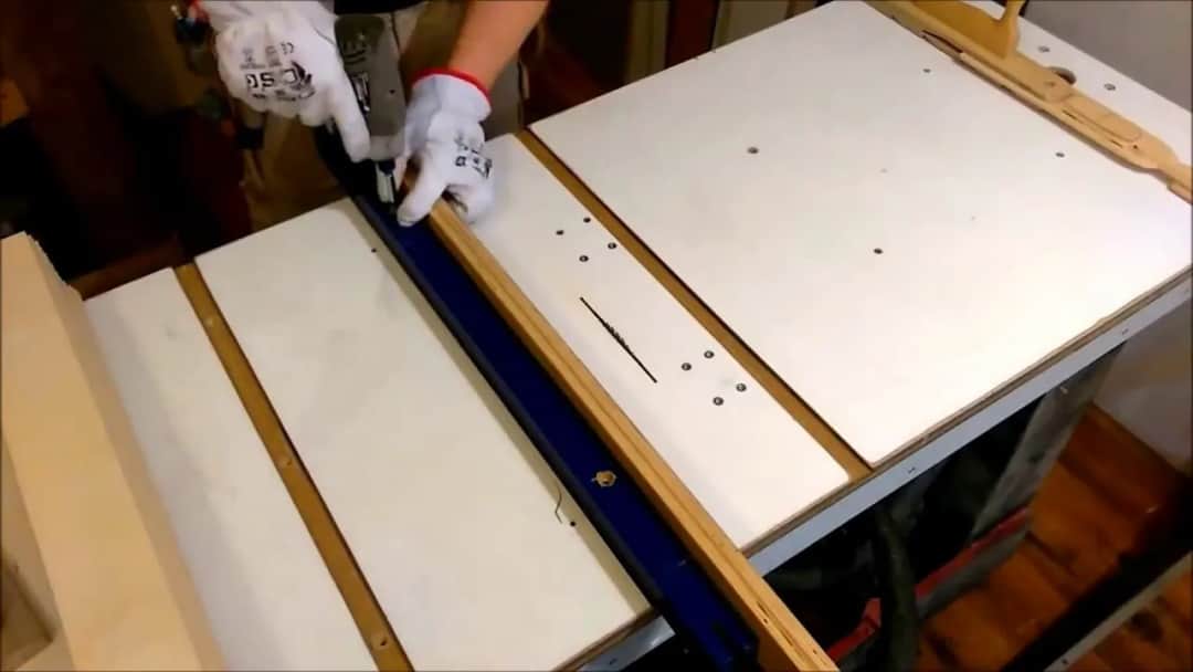 Jak zrobić piłę stołową z pilarki ręcznej - proste kroki i porady