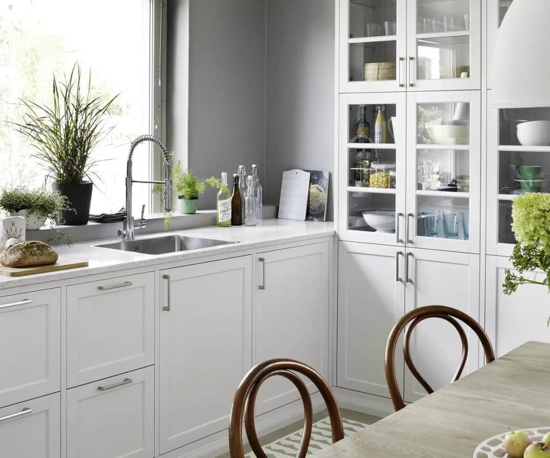 Jak urządzić kuchnię: praktyczne porady na funkcjonalną przestrzeń