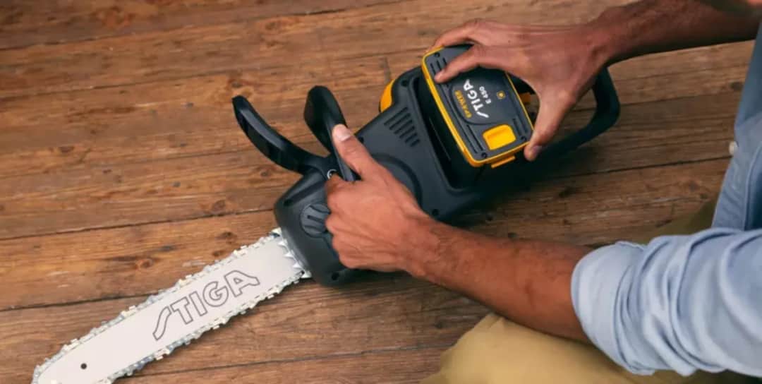 Czy warto kupić pilarkę akumulatorową? Odkryj wady i zalety